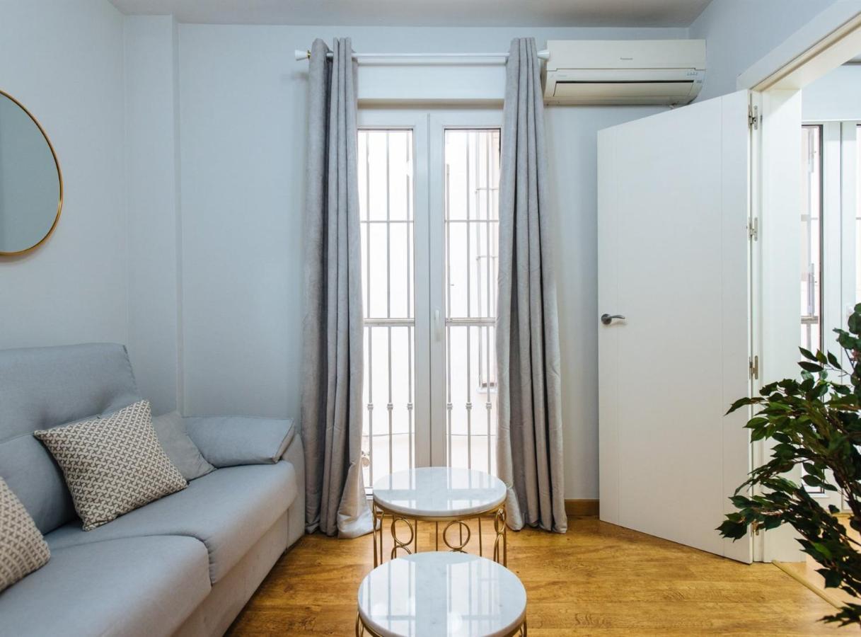 Feijoo Suite Apartment Sevilla Eksteriør bilde